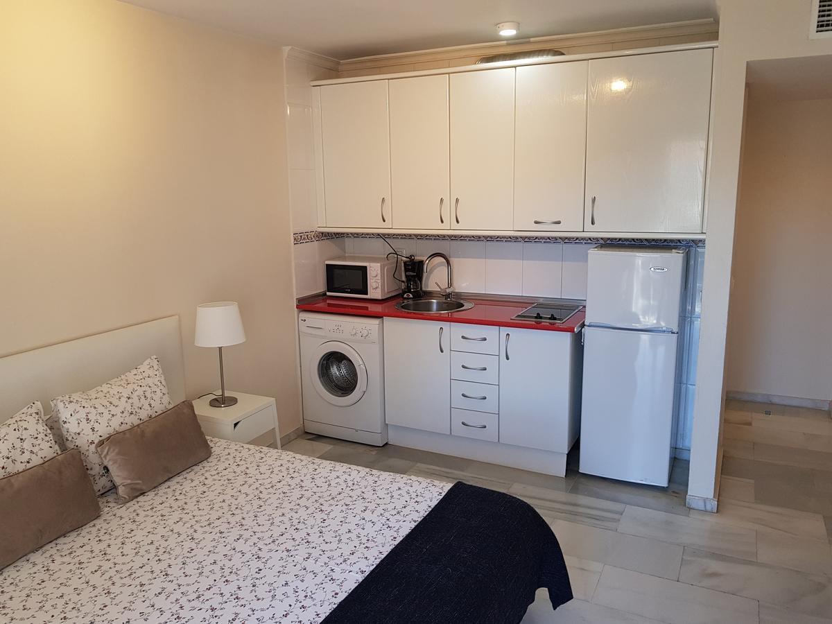 Fan Flat Eugenio (Adults Only) Daire Málaga Dış mekan fotoğraf